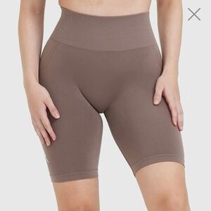 EFFORTLESS SEAMLESS CYCLING SHORTS - WASHED COOL BROWN